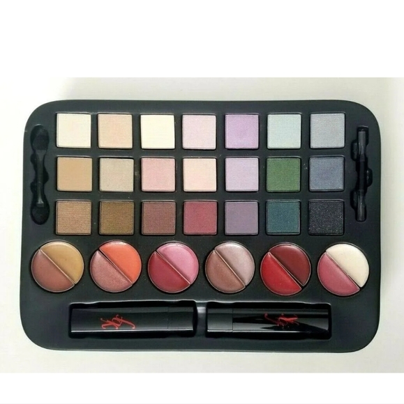 YBF Your Best Friend EMPOWER YOUR beYOUty Makeup Set with Case - Picture 3 of 12